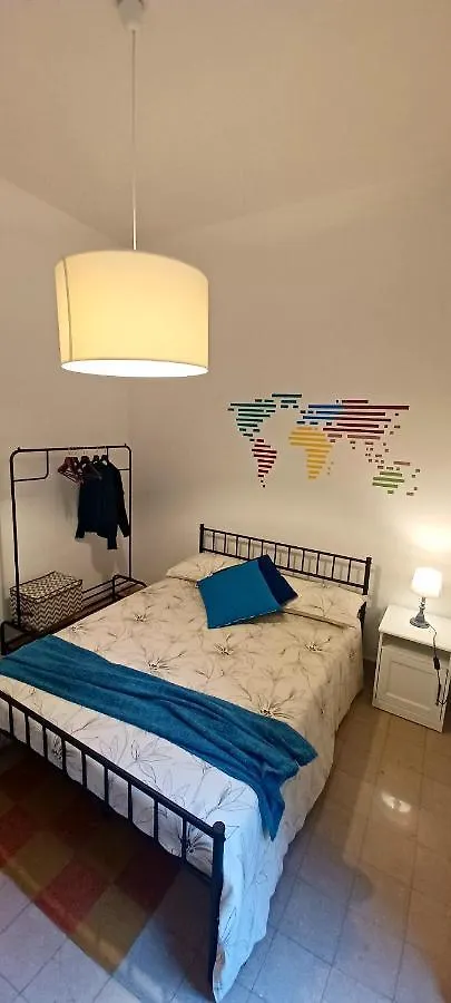 Apartment Ostiense Piramide Station Rome Italië